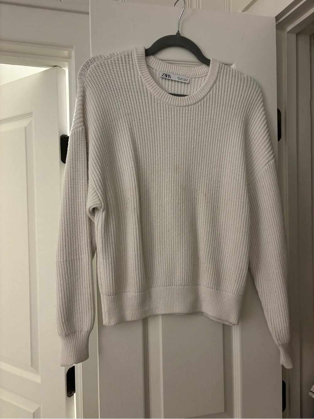 Zara Off-White Ribbed Crew Neck Sweater